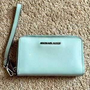Authentic zipper Michael Kors wallet